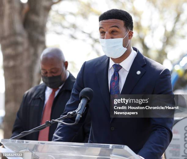Districk J Inhouston 77 Edward Pollard Stock Photos, High-Res Pictures, and Images - Getty ...