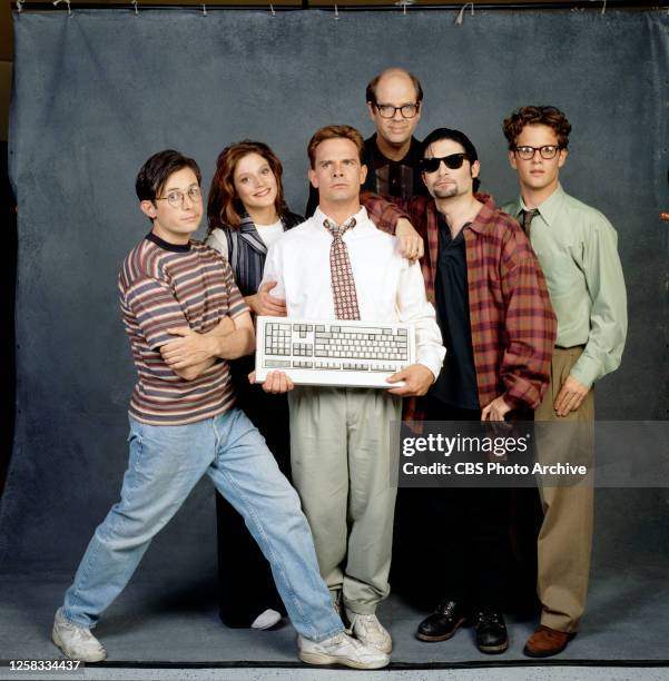 Dweebs, A CBS comedy series. Left to right, David Kaufman ; Farrah Forke ; Peter Scolari ; Stephen Tobolowsky ; Corey Feldman and Adam Biesk . 1995.