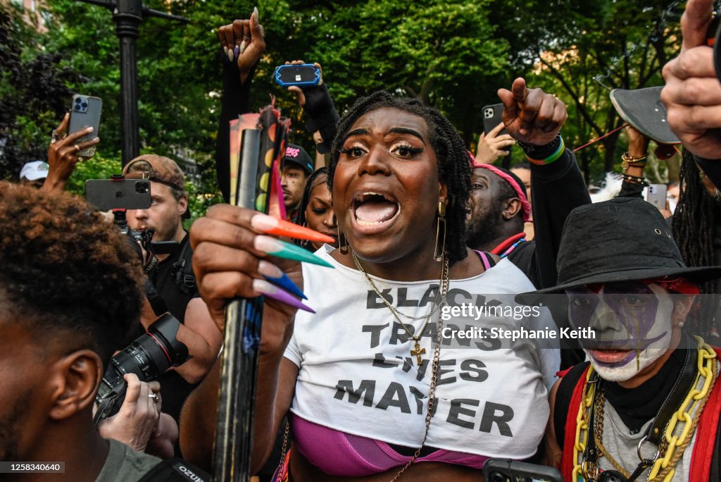 Trans Rights Demonstration Us Queen Jean leads a weekly protest in support of trans people in... News ...