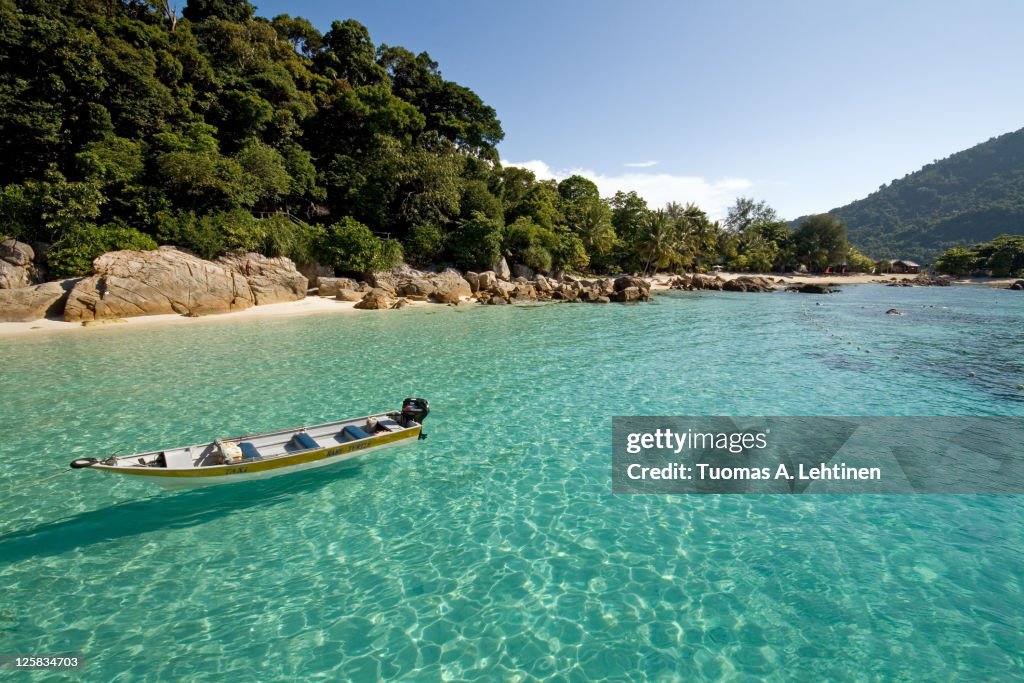 Perhentian besar island