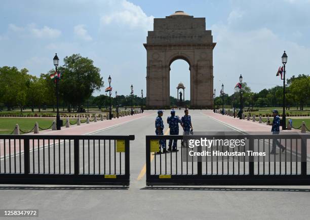 India Gate lawns vacated of visitors by Delhi Police in view of wrestlers' call of Hunger strike at India Gate lawns on May 31, 2023 in New Delhi,...
