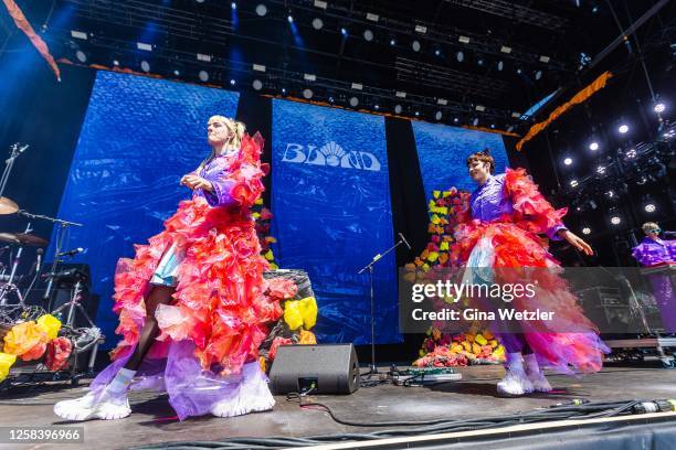 Lotta Kummer Gina Felix Photos and Premium High Res Pictures - Getty Images