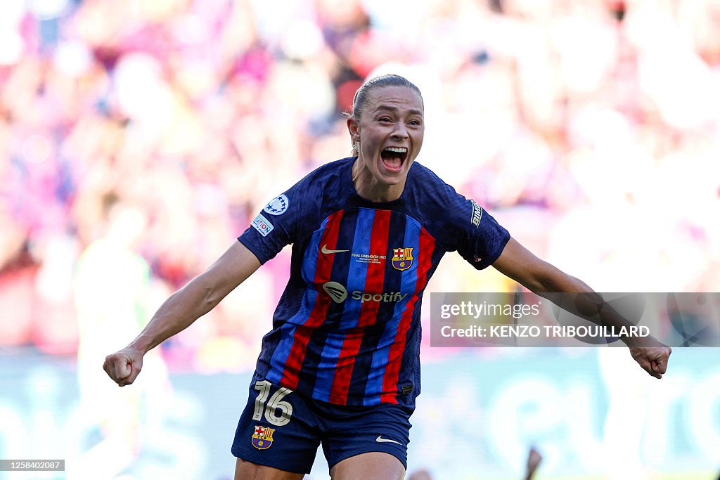 FBL-EUR-C1-WOMEN-BARCELONA-WOLFSBURG