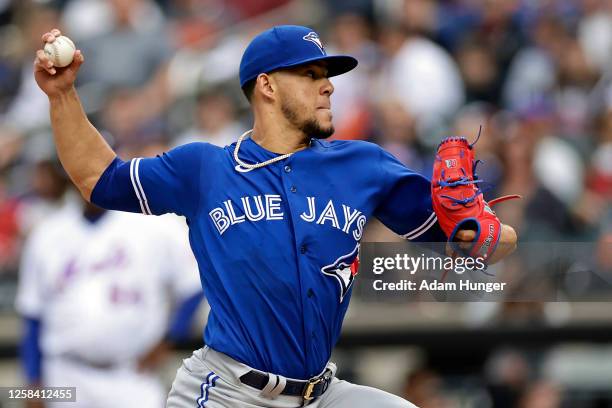 Jose Berrios of the Toronto Blue Jays pitches during the first inning against the New York Mets at Citi Field on June 3, 2023 in the Queens borough...