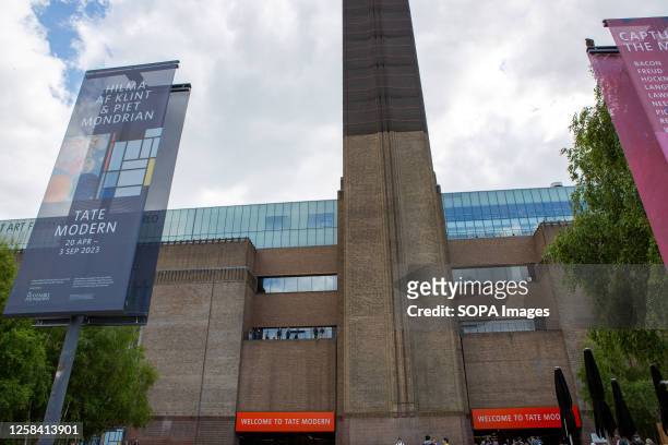 General view of the Tate Modern Art Gallery in London.