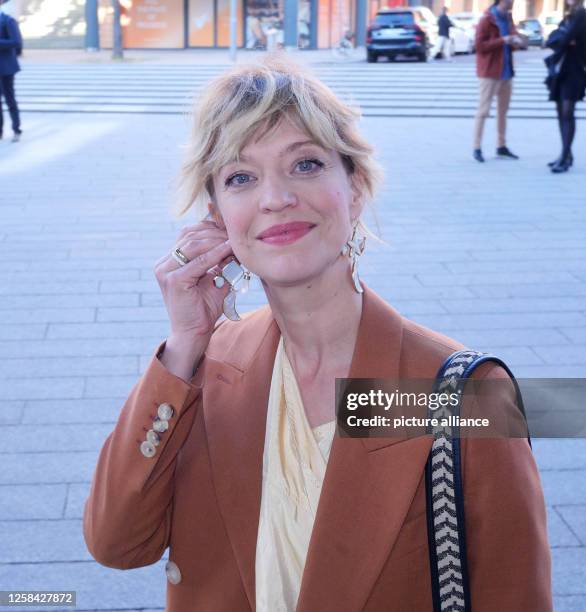 Actress Heike Makatsch photographed on at the revival of the play "Murder on the Orient Express" in the comedy in the theater at Potsdamer Platz in...