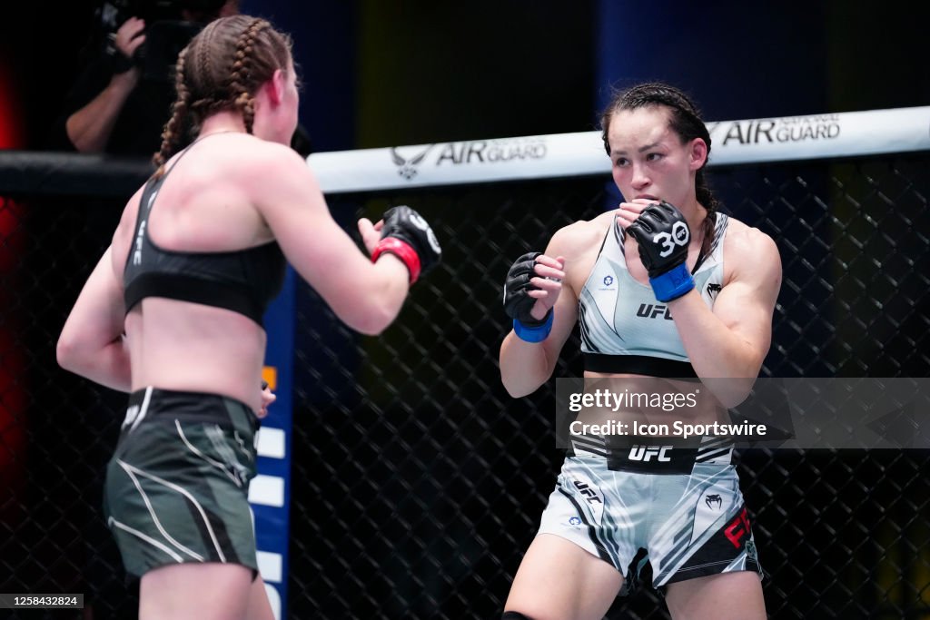 Alice Reed Ufc Elise Reed and Jinh Yu Frey compete in a 3-round bout at UFC Apex for ...