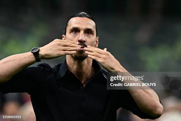 Milan's Swedish forward Zlatan Ibrahimovic acknowledges the public during a farewell ceremony following the Italian Serie A football match between AC...