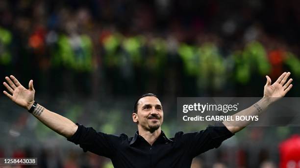 Milan's Swedish forward Zlatan Ibrahimovic acknowledges the public during a farewell ceremony following the Italian Serie A football match between AC...