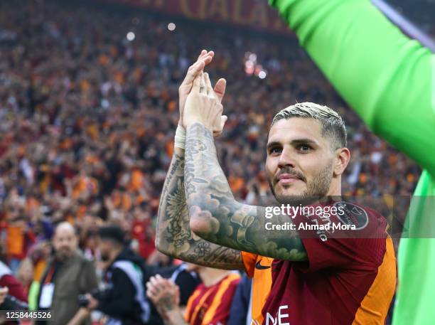 Mauro Icardi of Galatasaray celebrates a 3-0 victory against Fenerbahce in the Super Lig match at NEF Stadyumu on June 4, 2023 in Istanbul, Turkey.