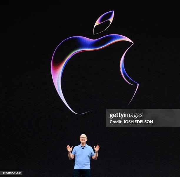 Cook Tim Conference 7,789 Developers Conference Photos & High Res Pictures - Getty Images