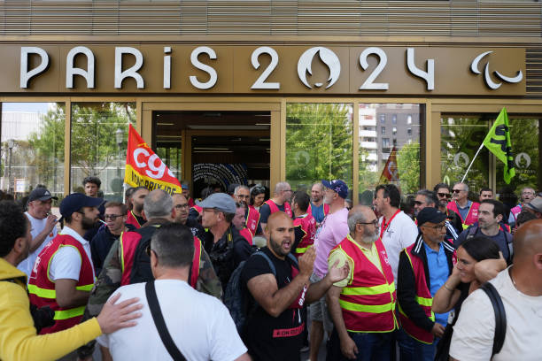 FRA: French Unions Hold New Strikes to Protest Macron Pension Reform