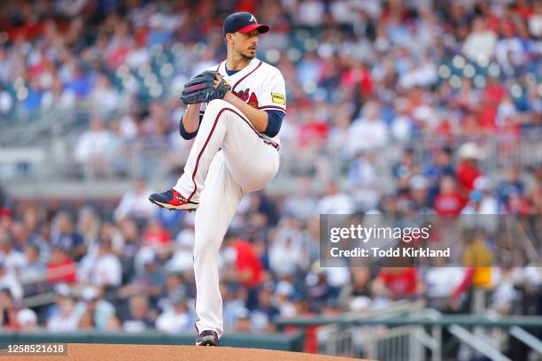 Charlie Morton of the Atlanta Braves pitches in the first inning during the game between the New York Mets and the Atlanta Braves at Truist Park on...