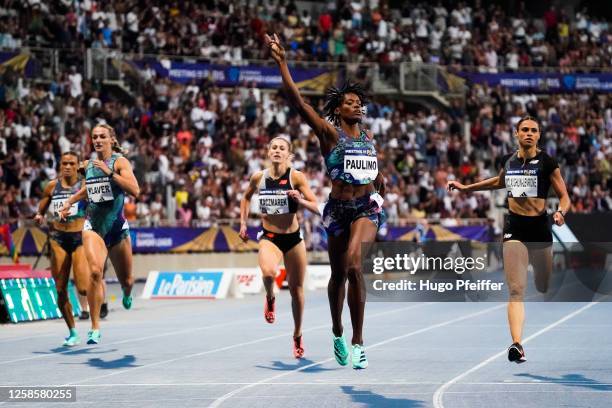 Anna Laughlin Anna Laughlin Photos and Premium High Res Pictures - Getty Images