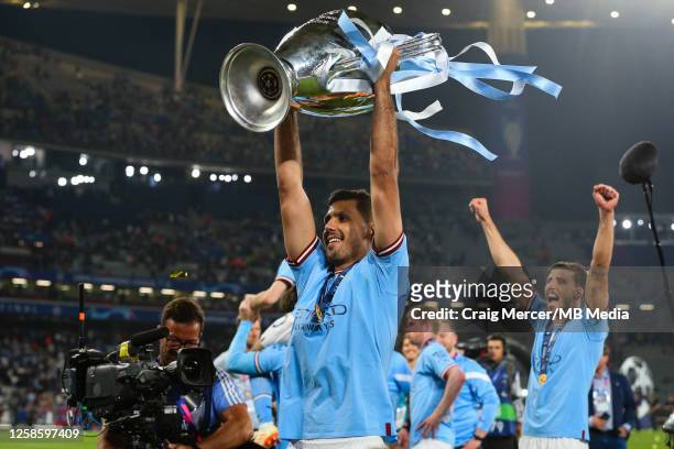 Rodrigo of Manchester City celebrates with the trophy after the UEFA Champions League 2022/23 final match between FC Internazionale and Manchester...