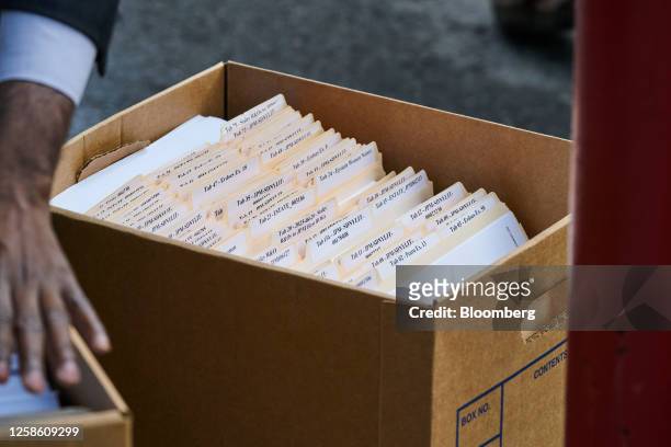 Massey & Gail LLP attorney, representing JP Morgan Chase, arrives with documents at the offices of Boies Schiller Flexner LLP in New York, US, on...
