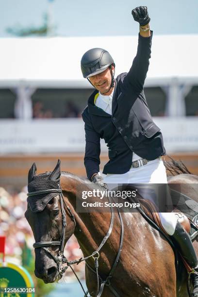 524 Nicolas Delmotte Stock Photos, HighRes Pictures, and Images