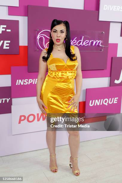 Fara Reyhan Dr Reyhan Sahin Photos and Premium High Res Pictures - Getty Images