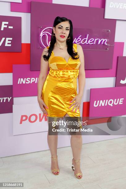 Dargo Reyhan Dr Reyhan Sahin Photos and Premium High Res Pictures - Getty Images