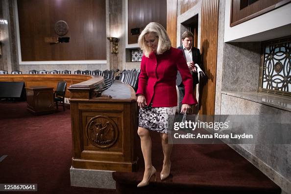 Liz Cheney Robe Liz Cheney, former Republican representative from Wyoming, arrives ...