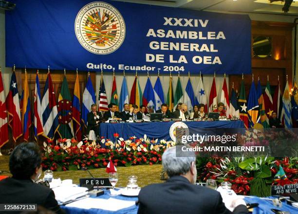 El canciller de Ecuador Patricio Zuquilanda pronuncia el discurso de clausura de la XXXIV Asamblea General de la OEA, en Quito, el 08 de junio de...