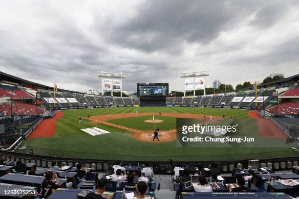 General view during the KBO League game between LG Twins and Doosan Bears at the Jamsil Stadium on July 26, 2020 in Seoul, South Korea. South Korean...