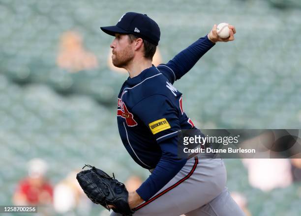 Collin McHugh of the Atlanta Braves pitches against the Detroit Tigers during the sixth inning of game two of a doubleheader at Comerica Park on June...