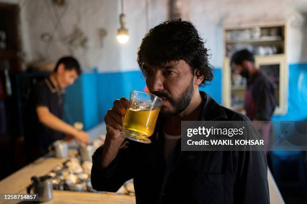 Waheed Chef 19 Marinading Stock Photos, High-Res Pictures, and Images - Getty Images