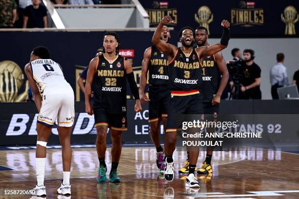 Monaco's French guard Matthew Strazel , Monaco's US forward Jaron Blossomgame , Monaco's US guard Jordan Loyd and Monaco's US forward Alpha Diallo...