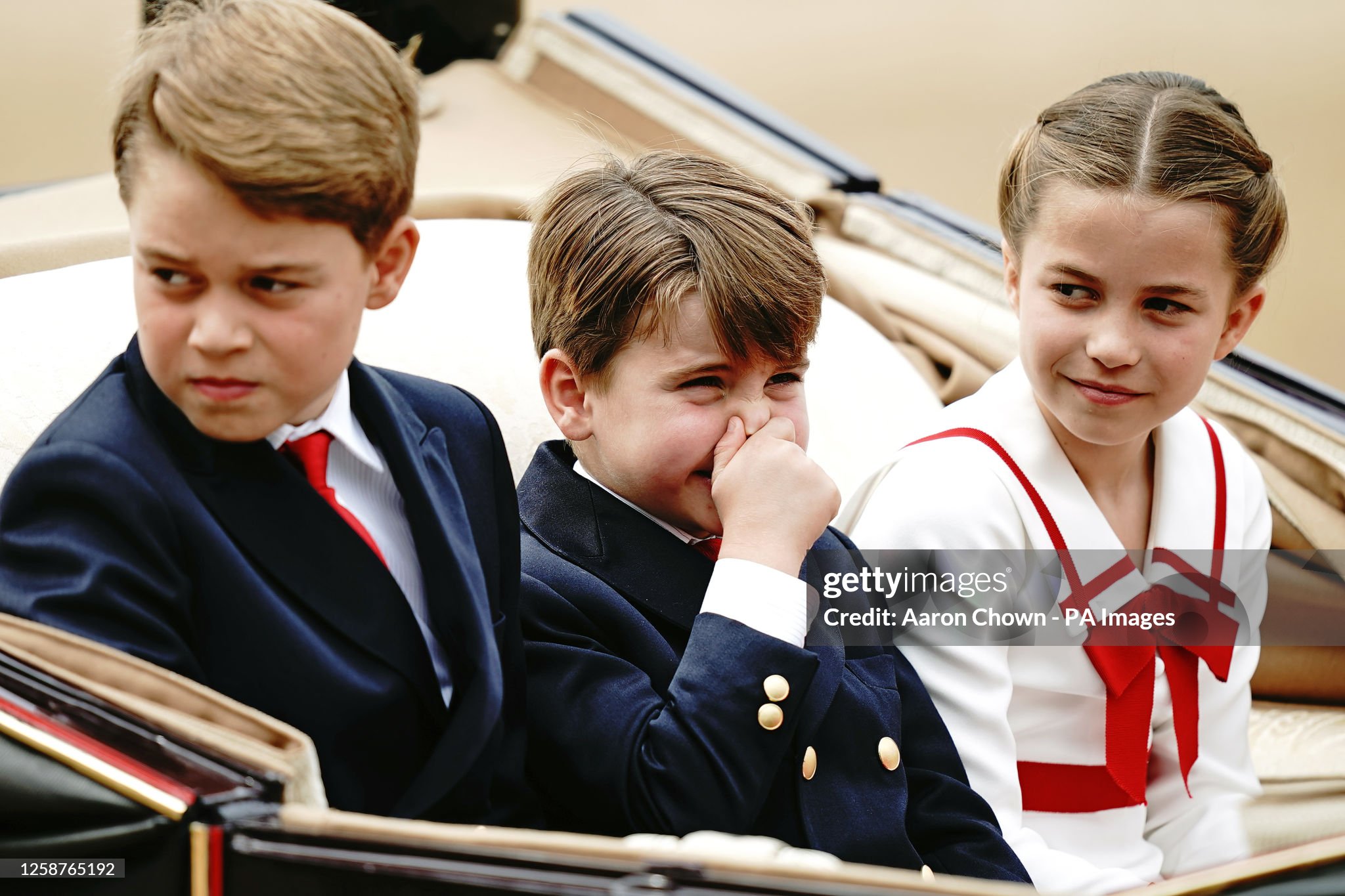 Trooping the Colour 2023 ОБНОВЛЯЕТСЯ Trooping the Colour 2023 ОБНОВЛЯЕТСЯ
