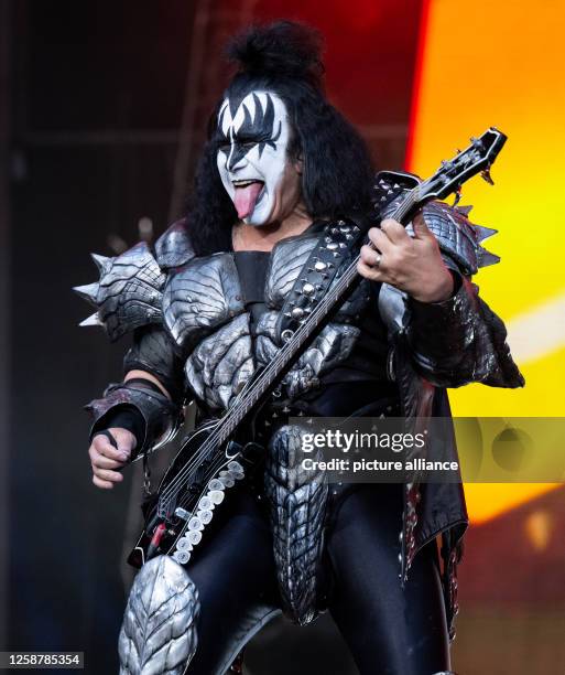 June 2023, Bavaria, Munich: Singer and bassist Gene Simmons of the US band Kiss is on stage during a concert at Königsplatz. As part of their...