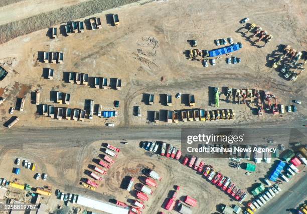 94 Alxa Left Banner Stock Photos, HighRes Pictures, and Images Getty