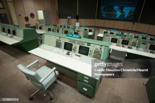 Flight Control Room Photos and Premium High Res Pictures - Getty Images