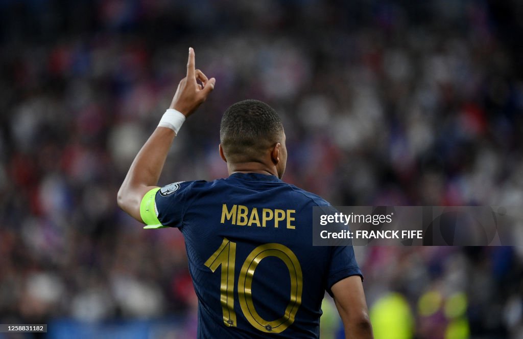 TOPSHOT-FBL-EURO-2024-QUALIFIER-FRA-GRE