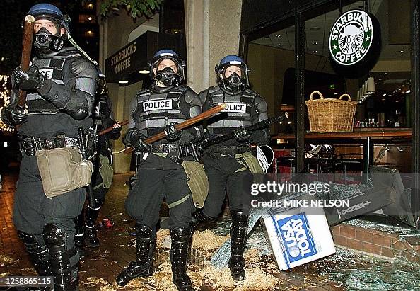 https://media.gettyimages.com/id/1258865115/photo/us-wto-riot-police-starbucks.jpg?s=594x594&w=gi&k=20&c=3VDzkbAawPREMePy0F7ZhYFu0c6u4Sldc18x3pfsxkA=