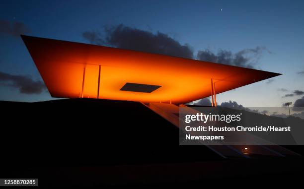 James Turrell Rice 50 James Turrell Skyspace Stock Photos, High-Res Pictures, and Images ...