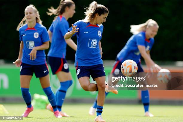 Danielle van de Donk of Holland Women during the Training WomenTraining Holland Women at the KNVB Campus on June 21, 2023 in Zeist Netherlands