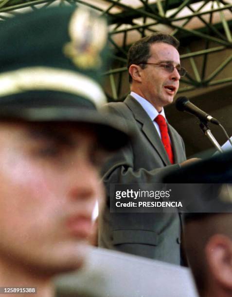 Colombian President Alvaro Uribe gives a speech regarding terrorism in Bogota, Colombia 05 December 2002. El presidente de Colombia Alvaro Uribe...