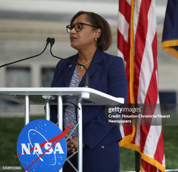 George Abbey 29 George Abbey (Nasa) Stock Photos, High-Res Pictures, and Images ...