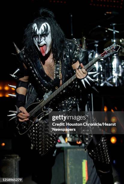 Gene Simms Tongue Kiss Photos and Premium High Res Pictures - Getty Images