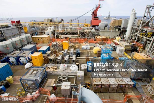276 Oil Rig Deck Stock Photos, High-Res Pictures, and Images - Getty Images