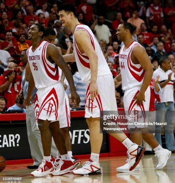 Chuck Hays Rockets 161 Ron Artest Yao Ming Photos & High Res Pictures - Getty Images