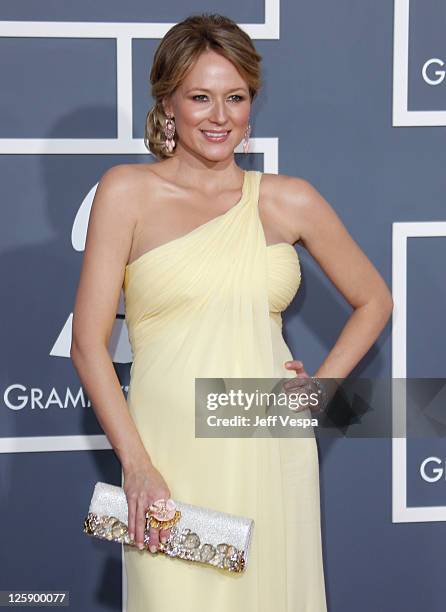 Singer Jewel arrives at The 53rd Annual GRAMMY Awards held at Staples Center on February 13, 2011 in Los Angeles, California.