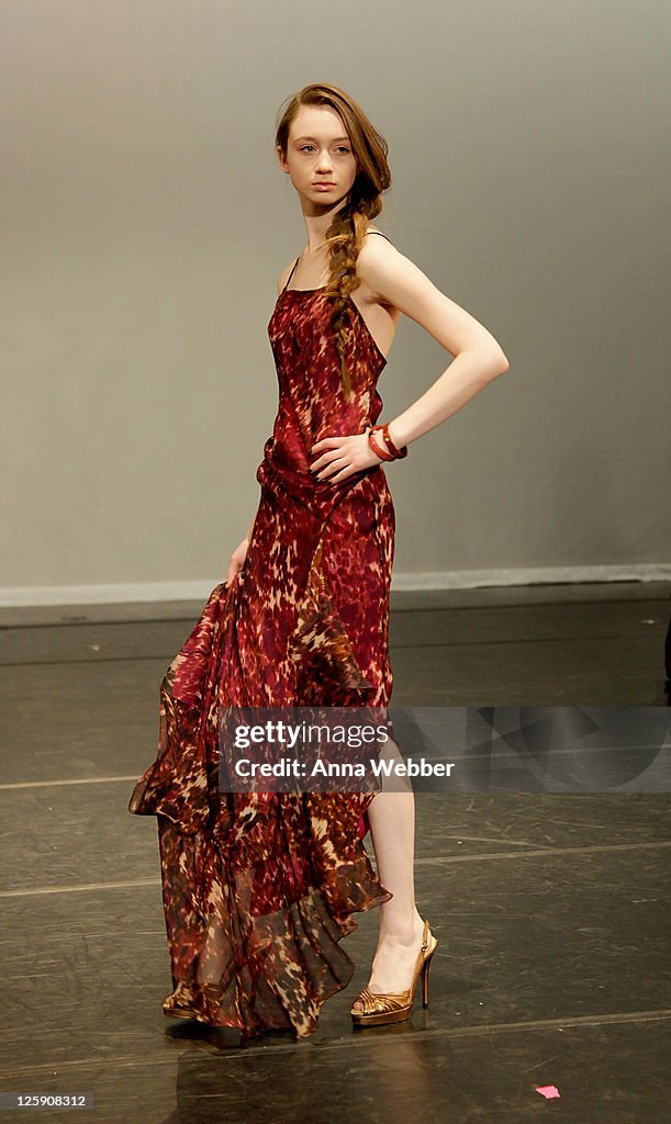 Yuna Yang - Presentation - Fall 2011 Mercedes-Benz Fashion Week