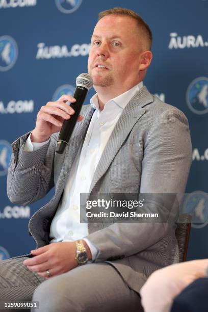 Tim Conley 326 Tim Connelly Photos & High Res Pictures - Getty Images