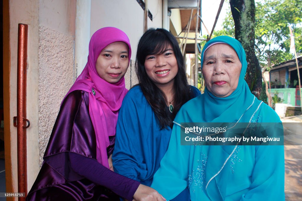 Mum and daughters
