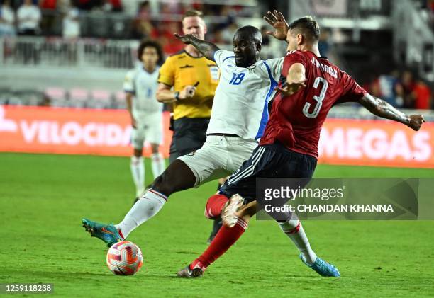 Panama's forward Cecilio Waterman vies with Costa Rica's defender Juan Pablo Vargas during the Concacaf 2023 Gold Cup Group C football match between...