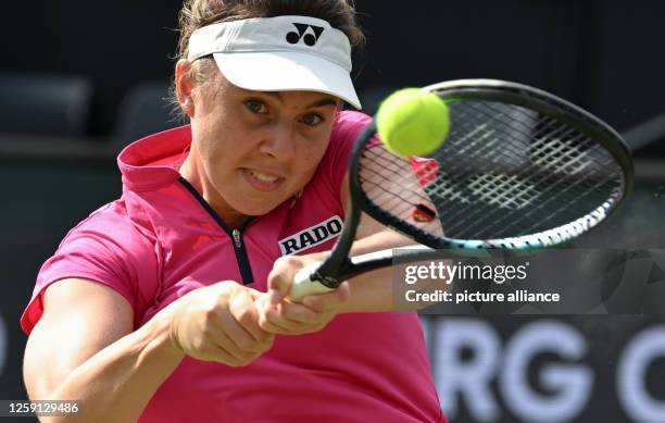 June 2023, Hesse, Bad Homburg: Tennis, WTA Tour, Singles, Women, Round of 16, Samsonova - Noskova : Linda Noskova in action. Photo: Arne Dedert/dpa