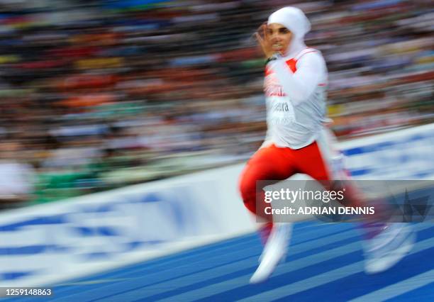 Bahrain's Rakia Al-Gassra competes in the women's 200m round 1 race of the 2009 IAAF Athletics World Championships on August 19, 2009 in Berlin. AFP...