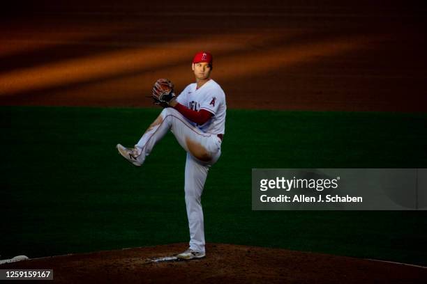 Anaheim, CA Angels starting pitcher Shohei Ohtani delivers a pitch in the fourth nning against the Dodgers at Angel Stadium in Anaheim Wednesday,...